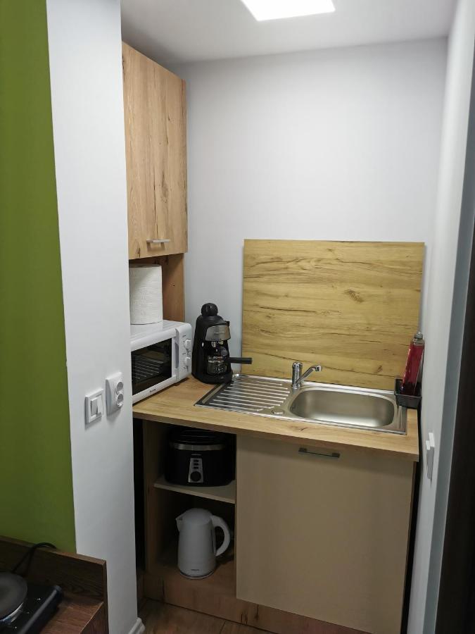 Ambient Deluxe Apartman Дьюла Экстерьер фото