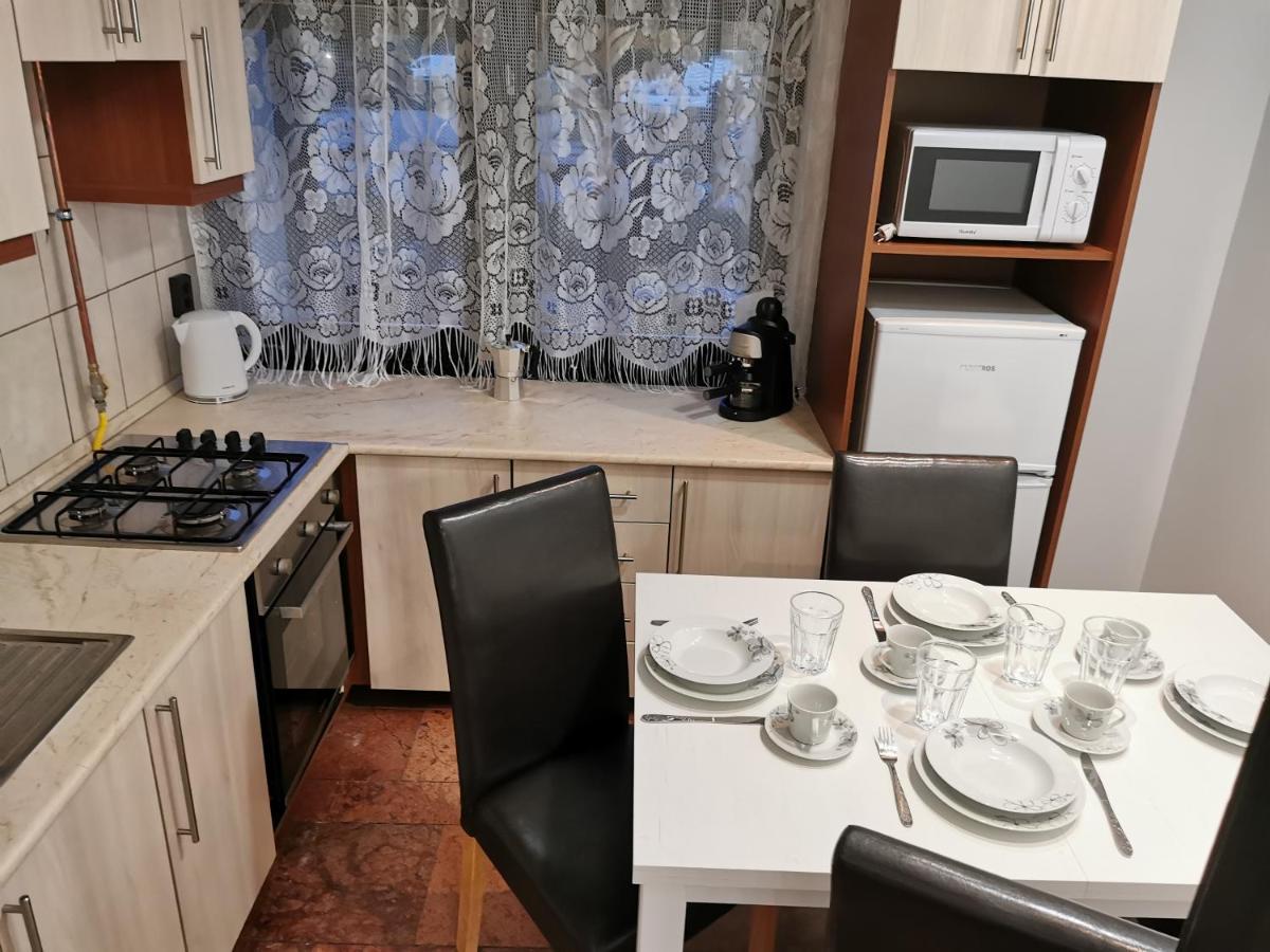 Ambient Deluxe Apartman Дьюла Экстерьер фото